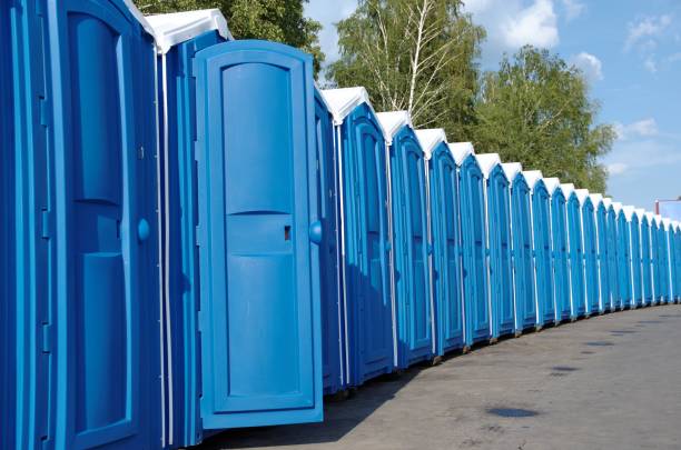 Best Portable restroom trailer rental  in El Jon, CA